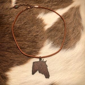 Horse Choker sold